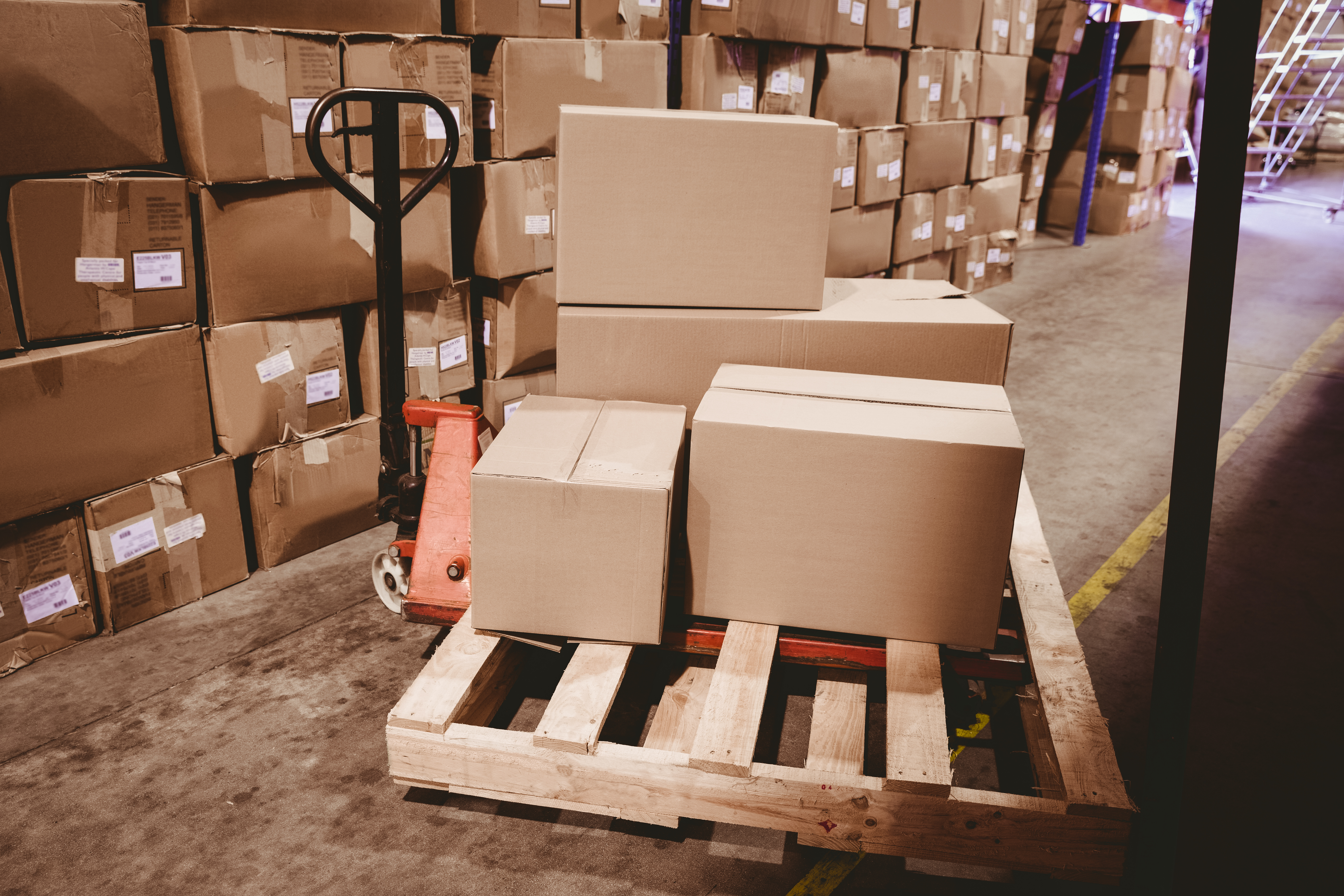 Wholesale Boxes: Why Brands Should Buy In Bulk